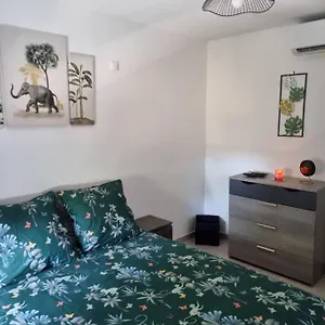 https://maison-cosy-avec-petit-jardin.fr-provencehotel.com