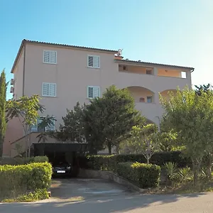 https://villa-maria-pula.in-istria.net